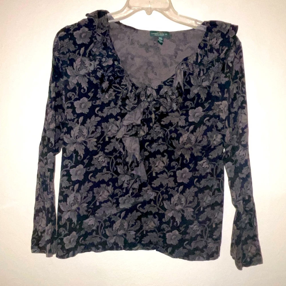 Floral ruffle top